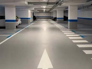 Cómo pintar un garaje por fases para mantener parte del espacio operativo. Fotografía relacionada con pintura de garajes